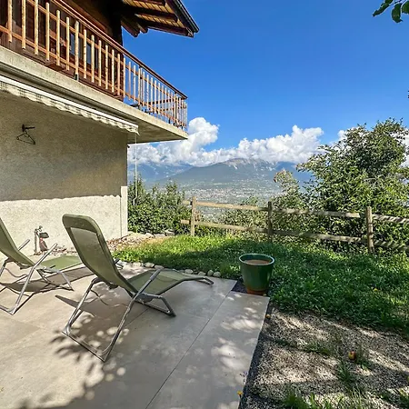 Chalet Alpine Nest Chalet, Stunning Mountain Views *